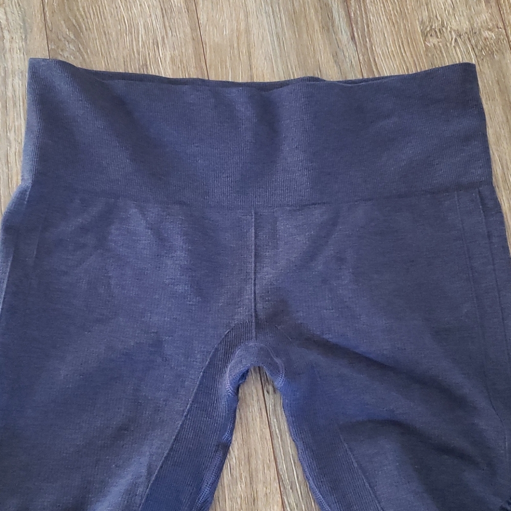 Lululemon In The Flow Crop - Picture 8 of 8